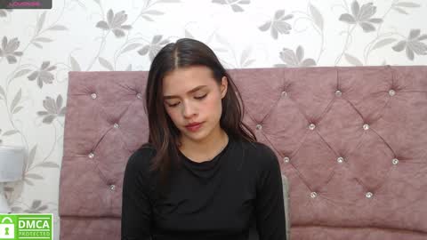 Snapshot of sofia_claark chatting on January 25, 2025, 12:58 pm Sofi online show from January 25, 2025, 12:58 pm