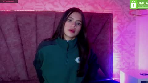 Snapshot of sofia_claark chatting on January 27, 2025, 12:58 pm Sofi online show from January 27, 2025, 12:58 pm