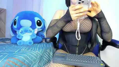 Snapshot of sofia_dolll_ chatting on May 25, 2026, 4:07 am sofia_dolll_ online show from May 25, 2026, 4:07 am
