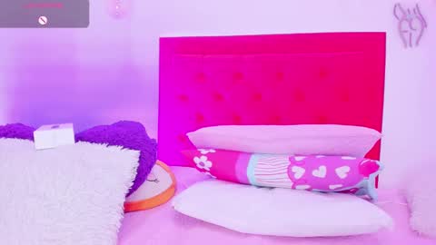 Snapshot of sofia_girl_ chatting on December 30, 2024, 8:21 am SOFIA online show from December 30, 2024, 8:21 am