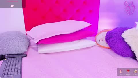 Snapshot of sofia_girl_ chatting on January 11, 2025, 7:28 am SOFIA online show from January 11, 2025, 7:28 am