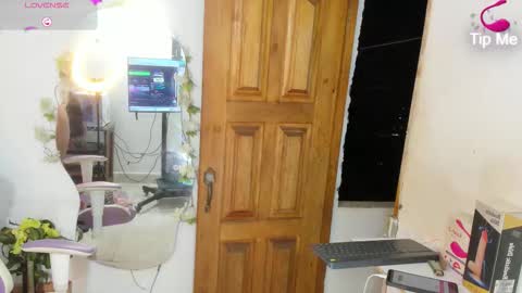 Snapshot of sofia_gold_ chatting on March 15, 2026, 11:44 pm sofia online show from March 15, 2026, 11:44 pm