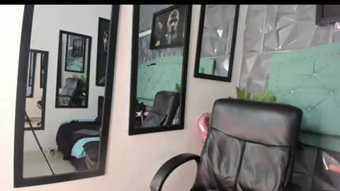 Snapshot of sofia_gutierrez__ chatting on February 18, 2025, 12:06 pm sofia gutierrez online show from February 18, 2025, 12:06 pm