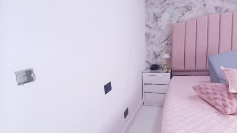 Sofia online show from December 14, 2025, 3:01 am