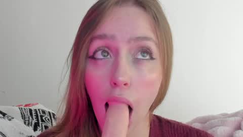 Snapshot of sofia_palacios_ chatting on February 6, 2025, 4:31 am online show from February 6, 2025, 4:31 am