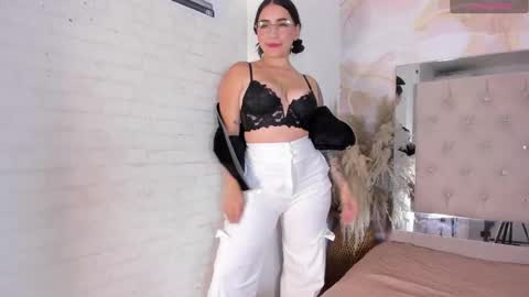 SOFIA online show from September 30, 2025, 8:03 pm