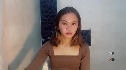sofia_sweetheart18 online show from November 23, 2025, 11:59 pm