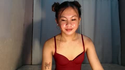 sofia_sweetheart18 online show from May 15, 2026, 10:50 pm