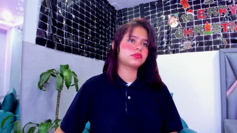 Sofa online show from December 15, 2025, 12:53 pm