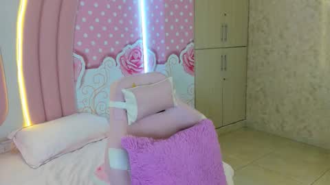 sofiaabigboobs online show from November 28, 2025, 11:57 am