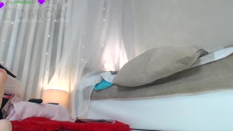 Snapshot of sofiabaileys chatting on February 28, 2025, 6:20 pm Sofia welcome to my room online show from February 28, 2025, 6:20 pm