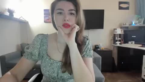 Snapshot of sofiabells chatting on November 13, 2025, 10:47 am SofiaBells online show from November 13, 2025, 10:47 am