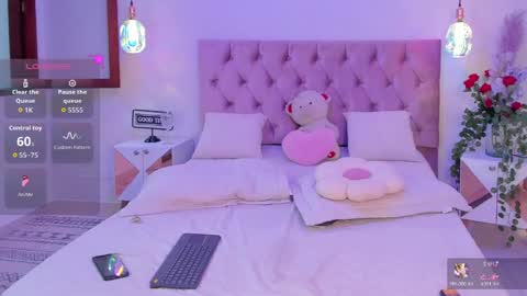 sofiabloomm online show from May 22, 2026, 8:47 pm
