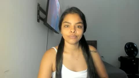 Danna Sofia online show from November 13, 2025, 1:21 pm