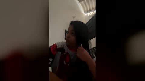 Danna Sofia online show from December 17, 2025, 12:55 pm