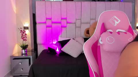 Snapshot of sofiacortez chatting on March 1, 2025, 12:01 pm Sofia online show from March 1, 2025, 12:01 pm