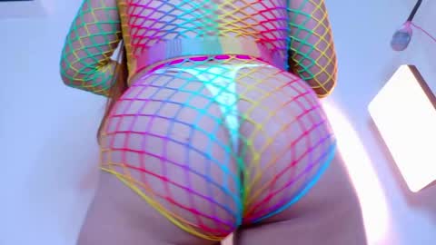 SOFIA DIAMOND  online show from May 16, 2026, 8:29 pm