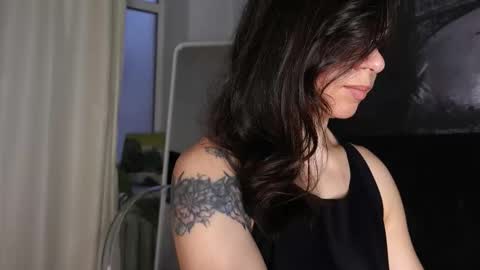 Snapshot of sofiafoster chatting on October 24, 2025, 5:15 am Sofia online show from October 24, 2025, 5:15 am