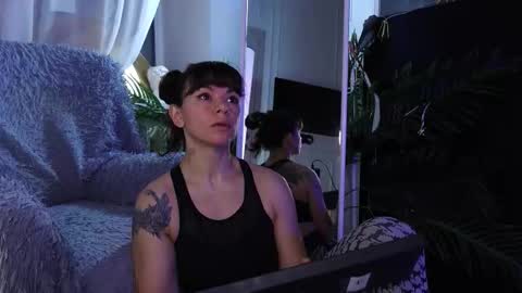 Snapshot of sofiafoster chatting on December 21, 2025, 5:36 am Sofia online show from December 21, 2025, 5:36 am