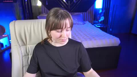 Snapshot of sofialuxuryy chatting on February 12, 2026, 2:12 pm SofiaLuxuryy online show from February 12, 2026, 2:12 pm