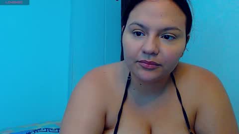 Snapshot of sofiamooon_ chatting on December 21, 2025, 12:51 am sofiamooon_ online show from December 21, 2025, 12:51 am