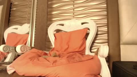 Sofi - next broadcast today 1030pm Colombia time online show from October 15, 2025, 8:03 am