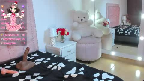 sofianixonn online show from April 13, 2026, 1:16 pm