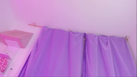 Snapshot of sofiaquiin15 chatting on November 28, 2025, 9:28 pm Sofia online show from November 28, 2025, 9:28 pm