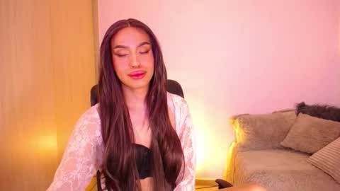 Samara Silex online show from November 28, 2025, 2:36 am