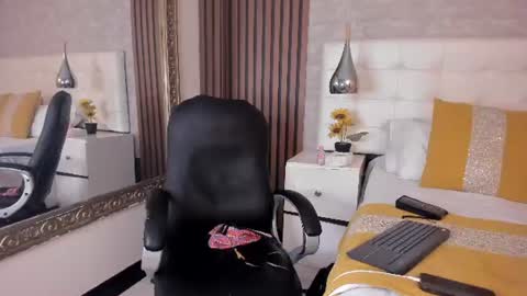 Snapshot of sofiathoompson chatting on June 18, 2026, 9:41 pm sofiathoompson online show from June 18, 2026, 9:41 pm