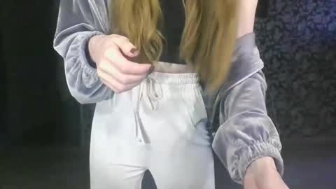 Snapshot of sofibuterfly chatting on March 10, 2025, 3:01 am SofiButerfly online show from March 10, 2025, 3:01 am