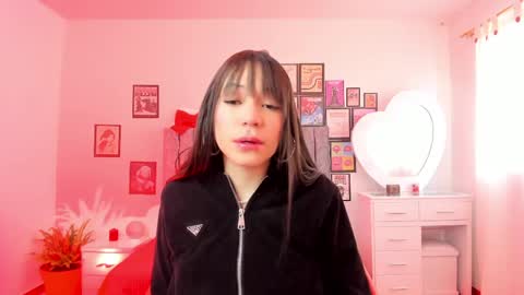 Snapshot of sofie_03 chatting on April 4, 2026, 12:46 pm sofie_03 online show from April 4, 2026, 12:46 pm