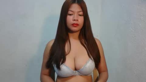 sofie_loorexx online show from February 3, 2026, 4:32 am