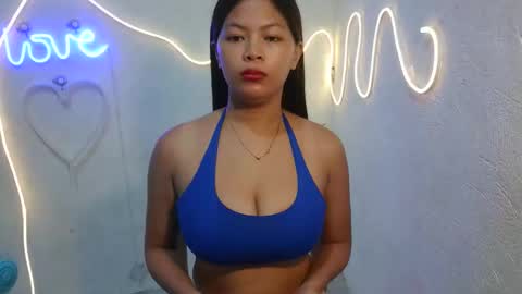 sofie_loorexx online show from April 1, 2026, 2:47 pm