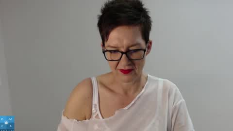 Sofie Velvet online show from November 21, 2025, 8:35 am