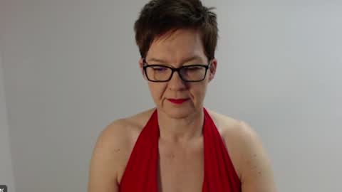 Snapshot of sofie_velvet chatting on January 7, 2026, 6:05 am Sofie Velvet online show from January 7, 2026, 6:05 am