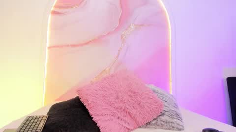 Sofii Lopezz online show from November 18, 2025, 11:25 am