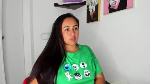 sofiia rodriguez online show from November 7, 2025, 3:01 pm