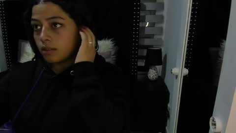 Sofia online show from February 1, 2025, 3:52 am