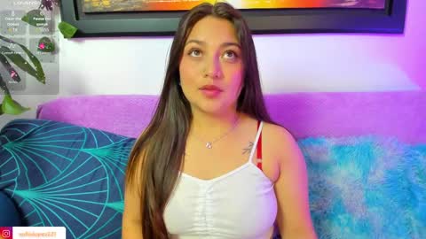 Snapshot of sofiiaa_gomez_ chatting on October 22, 2025, 7:57 pm Sofi. G online show from October 22, 2025, 7:57 pm