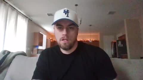 Snapshot of soft0ne chatting on November 21, 2025, 3:33 pm soft0ne online show from November 21, 2025, 3:33 pm