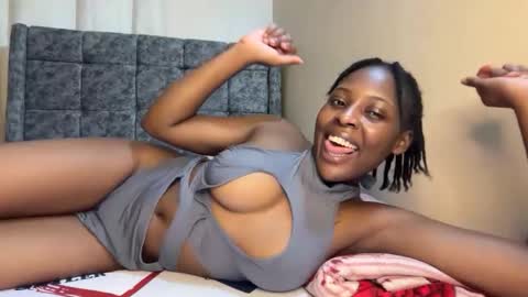 soft_nicole online show from May 23, 2026, 8:57 pm