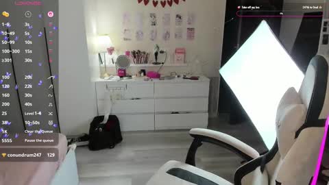 Snapshot of softalone chatting on March 5, 2026, 12:17 am Di online show from March 5, 2026, 12:17 am