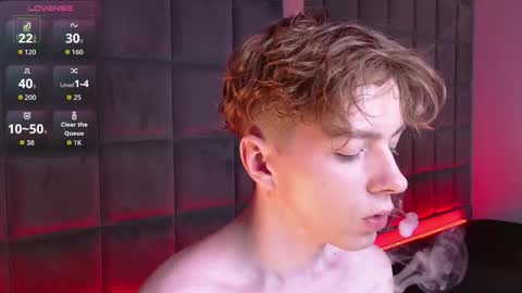 Snapshot of softcrave chatting on February 22, 2026, 9:02 pm PAUL online show from February 22, 2026, 9:02 pm