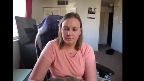 Snapshot of softerpeaches chatting on November 17, 2025, 7:30 pm Rose online show from November 17, 2025, 7:30 pm