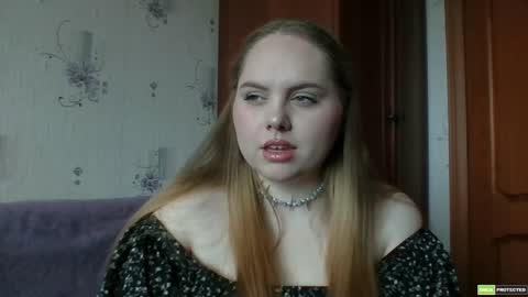 Snapshot of softhypnose chatting on May 18, 2026, 6:19 am softhypnose online show from May 18, 2026, 6:19 am