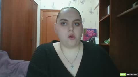 Snapshot of softhypnose chatting on May 23, 2026, 5:50 pm softhypnose online show from May 23, 2026, 5:50 pm