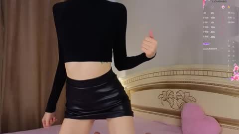 Snapshot of softiedream chatting on September 19, 2025, 6:37 am Elly online show from September 19, 2025, 6:37 am