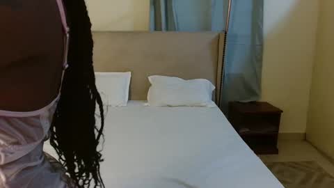 softlysinful online show from December 1, 2025, 12:43 pm