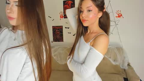 sofia online show from October 31, 2025, 2:18 pm